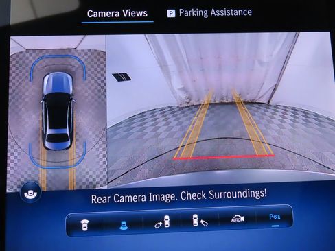 New 2025 Mercedes-Benz C 300 Sedan image 17