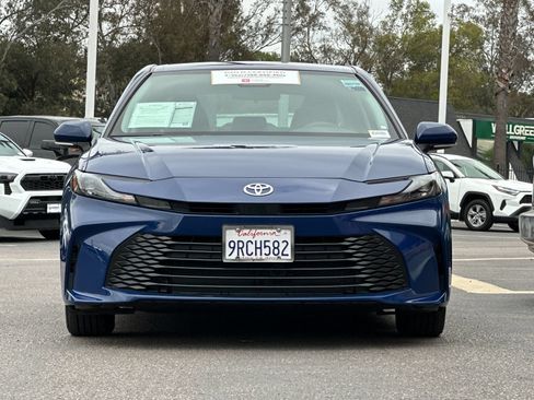 Used 2025 Toyota Camry LE FWD image 7