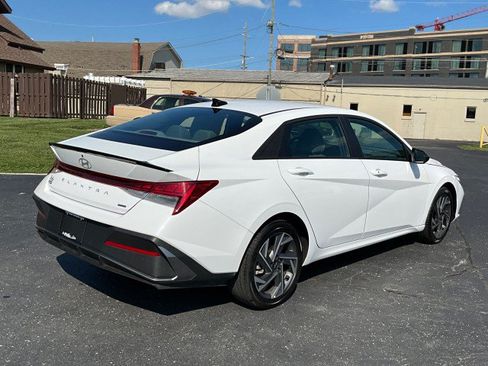 Used 2025 Hyundai Elantra SEL FWD image 7