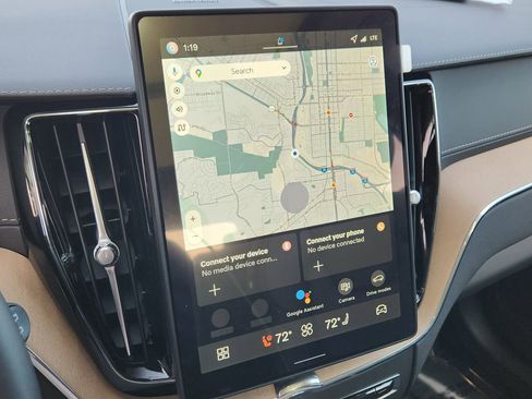 New 2026 Volvo XC60 B5 Ultra w/ Climate Package image 7