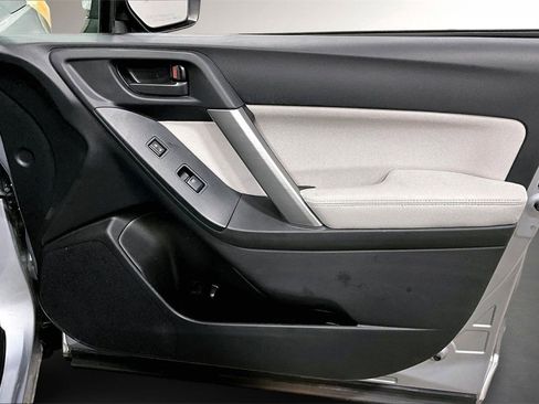 Used 2014 Subaru Forester 2.5i Premium w/ All-Weather Package image 27