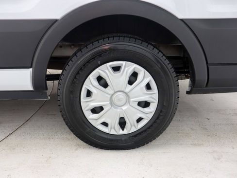 Used 2019 Ford Transit 350 XL image 31