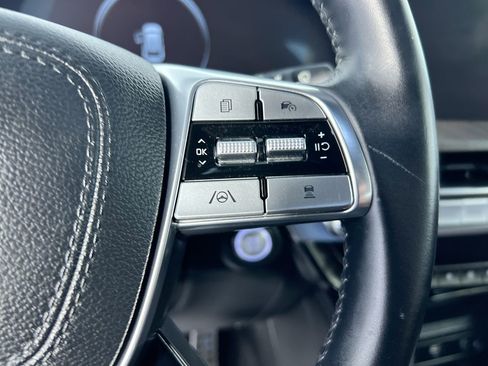 Certified 2024 Kia Telluride SX w/ Towing Package FWD image 17