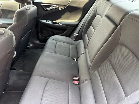 Used 2023 Chevrolet Malibu LT FWD image 17