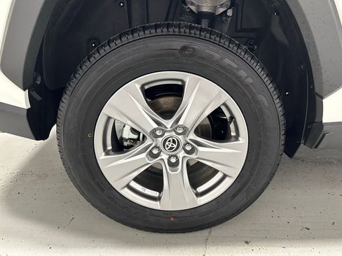 Used 2025 Toyota RAV4 XLE image 65