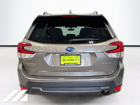 Used 2021 Subaru Forester Premium AWD/4WD image 6