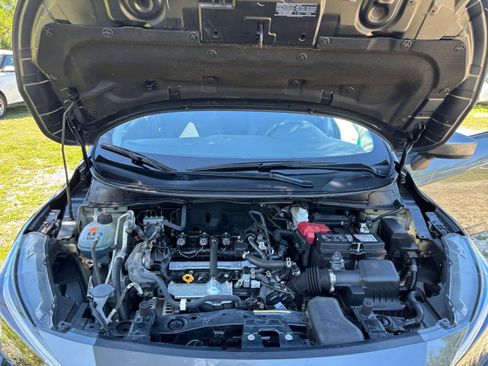 Used 2025 Nissan Versa SV image 32