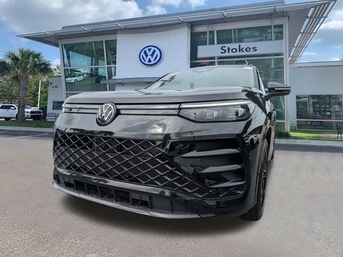 New 2026 Volkswagen Tiguan SE R-Line FWD image 9