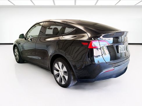 Used 2023 Tesla Model Y Long Range AWD/4WD image 6