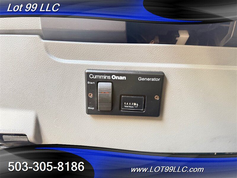 Used 2009 Ford E-350 and Econoline 350 Extended Super Duty RWD image 4