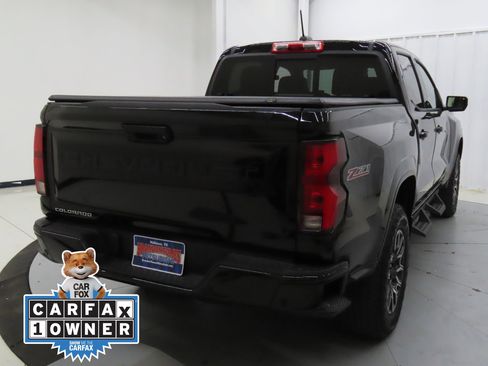 Used 2024 Chevrolet Colorado Z71 w/ Z71 Convenience Package 2 image 3