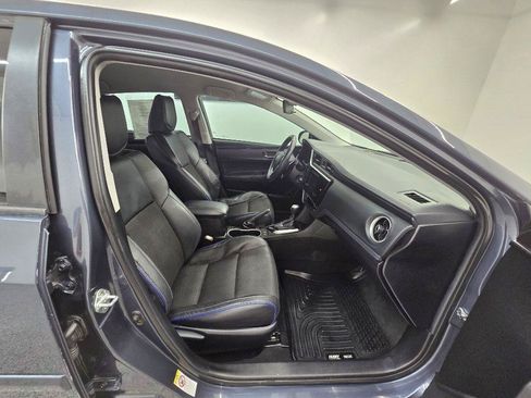 Used 2018 Toyota Corolla SE FWD image 23
