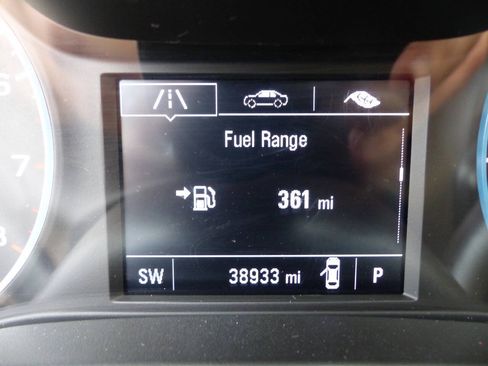 Used 2017 Chevrolet Cruze LT w/ Convenience Package FWD image 26