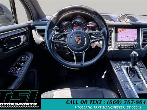 Used 2018 Porsche Macan AWD/4WD image 5