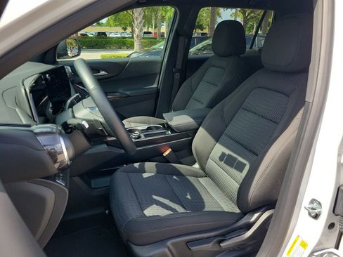 Used 2026 Chevrolet Equinox LT FWD image 15
