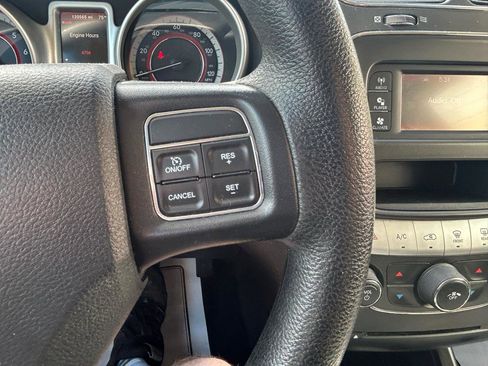 Used 2017 Dodge Journey SXT w/ Comfort/Convenience Group AWD/4WD image 19