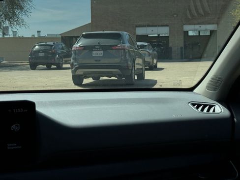 Used 2025 Kia K4 LXS image 37