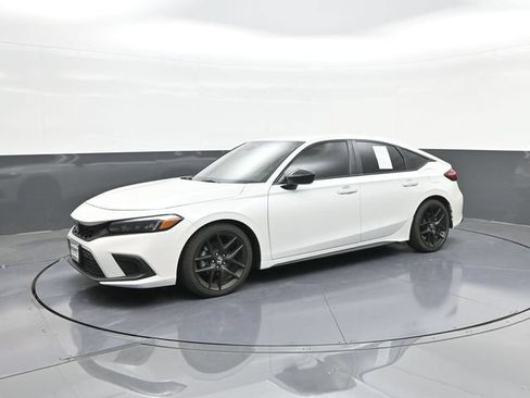 Used 2024 Honda Civic Sport image 29