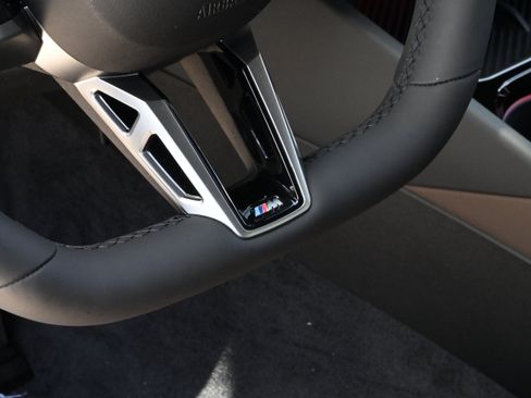 New 2027 BMW i5 eDrive40 w/ M Sport Package AWD/4WD image 21