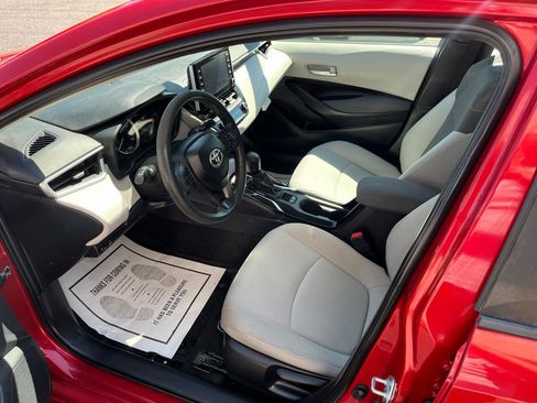 Used 2020 Toyota Corolla LE FWD image 23