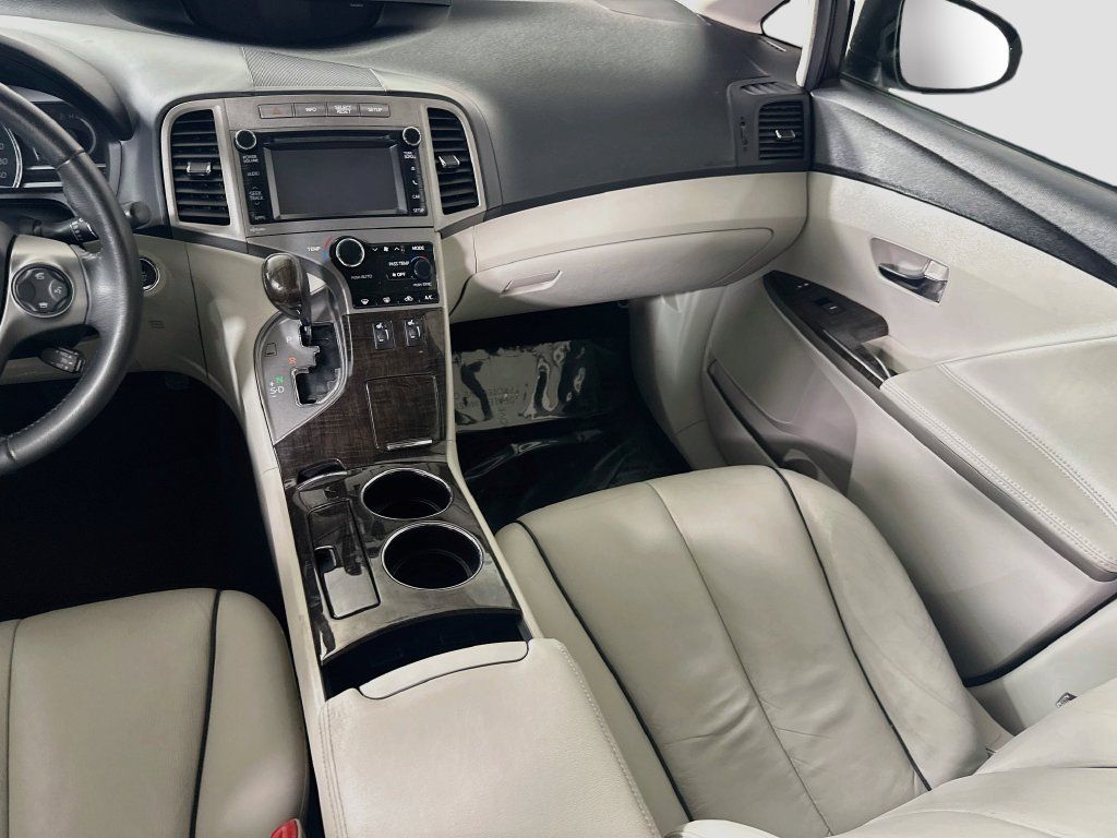 Used 2014 Toyota Venza XLE AWD/4WD image 25