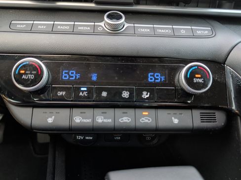 Used 2023 Hyundai Elantra SEL w/ Convenience Package image 18