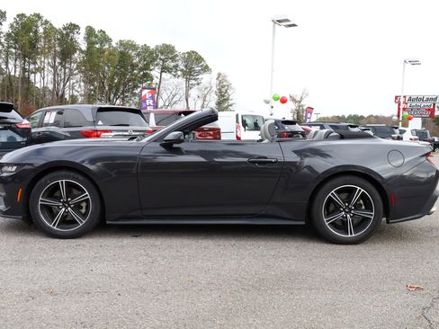 Used 2024 Ford Mustang Premium image 2