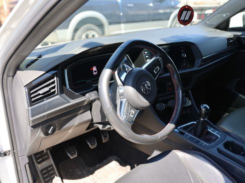 Used 2020 Volkswagen Jetta GLI Autobahn image 8
