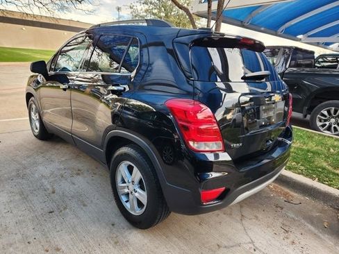 Used 2020 Chevrolet Trax LT w/ LT Convenience Package image 6