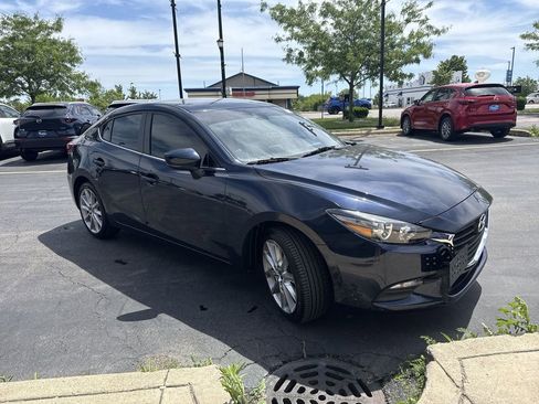 Used 2017 MAZDA MAZDA3 Touring FWD image 5