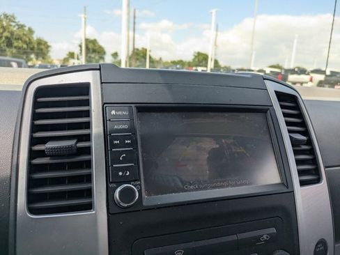 Used 2020 Nissan Frontier SV w/ SV Utility Package image 30