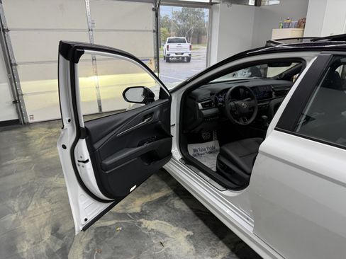 Used 2026 Toyota Camry XSE AWD/4WD image 8