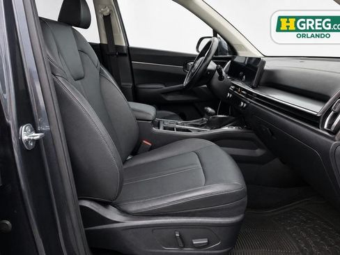 Used 2024 Kia Sorento EX FWD image 14
