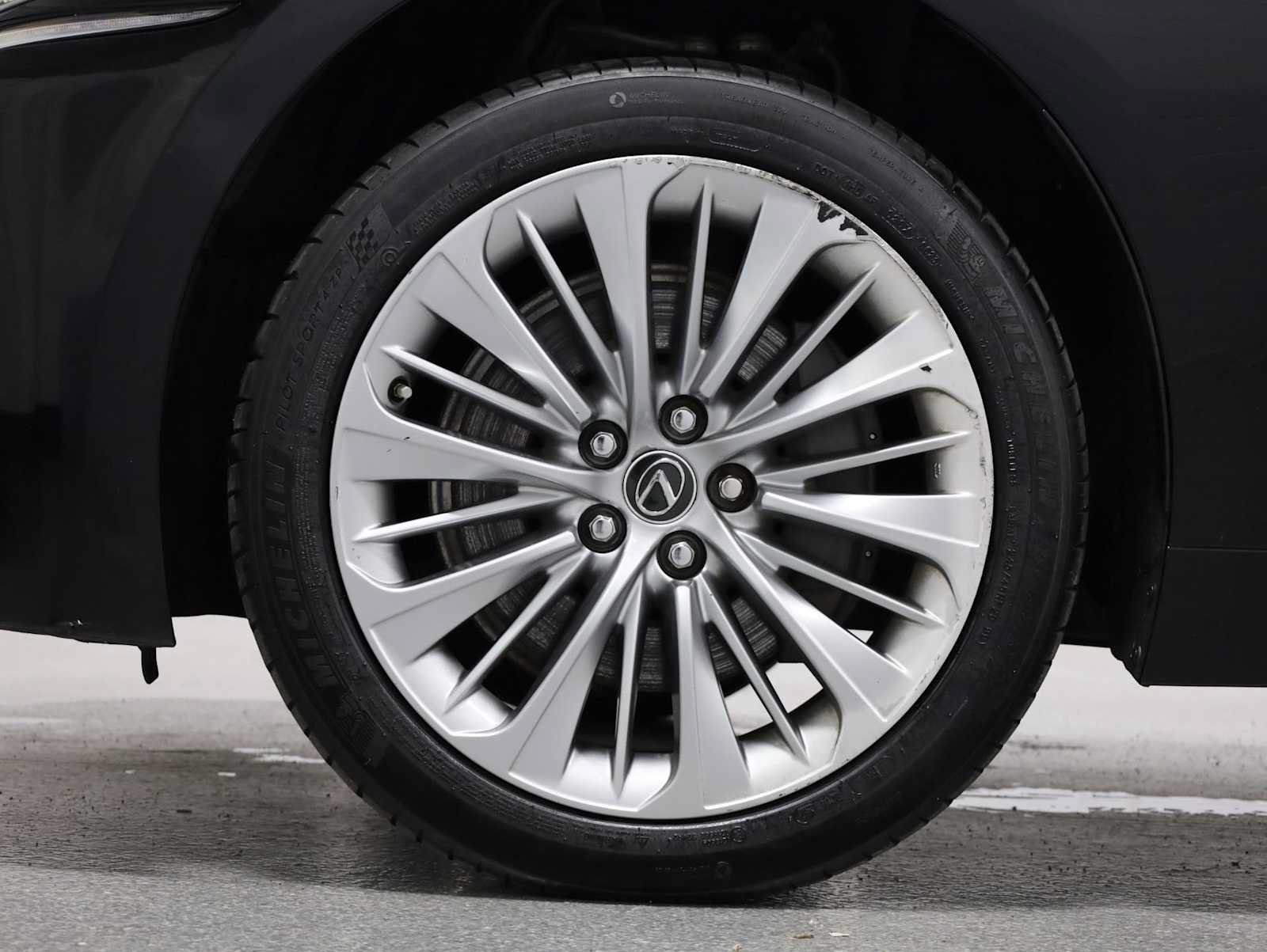 Used 2018 Lexus LS 500 w/ Interior Upgrade Package RWD image 38