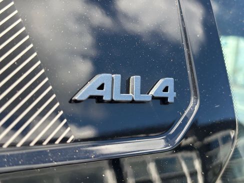 Certified 2025 MINI Cooper Countryman S image 8