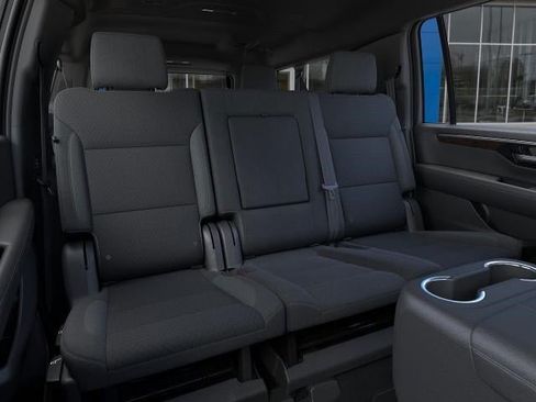New 2025 Chevrolet Suburban LS AWD/4WD image 17
