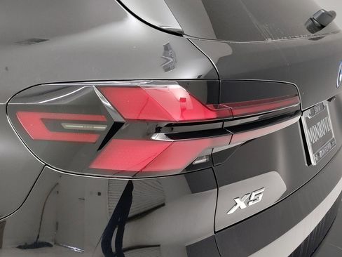 New 2026 BMW X5 xDrive50e w/ M Sport Package image 8