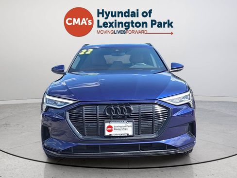 Used 2022 Audi e-tron Premium AWD/4WD image 8