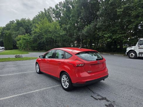 Used 2016 Ford Focus SE FWD image 3