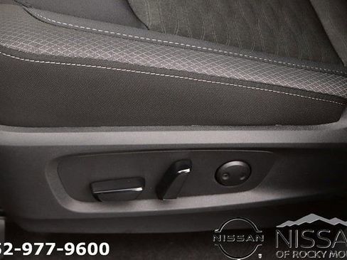 New 2026 Nissan Pathfinder SV image 18