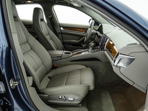 Used 2011 Porsche Panamera S image 33