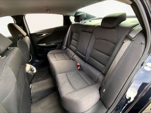 Used 2023 Chevrolet Malibu LT image 16