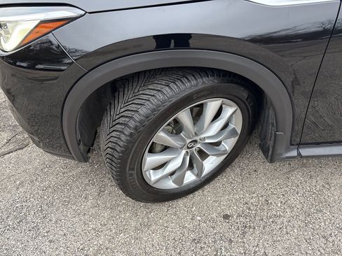 Certified 2019 INFINITI QX50 Luxe w/ Navigation Package image 27