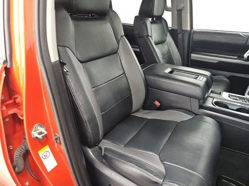Used 2018 Toyota Tundra Limited w/ Limited Premium Package AWD/4WD image 37