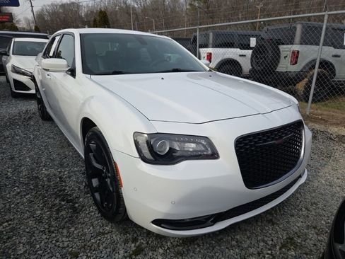 Used 2021 Chrysler 300 S image 2