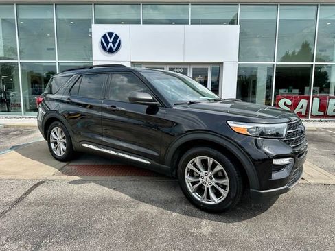 Used 2021 Ford Explorer XLT w/ Equipment Group 202A RWD image 1