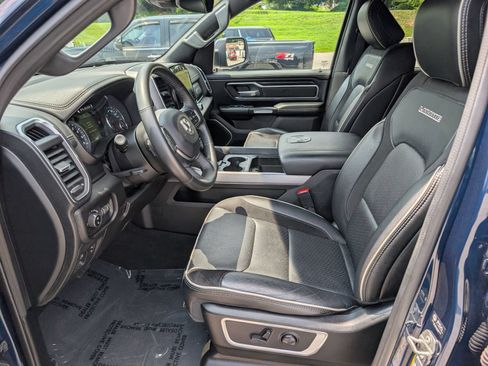 Used 2023 RAM 1500 Laramie AWD/4WD image 17
