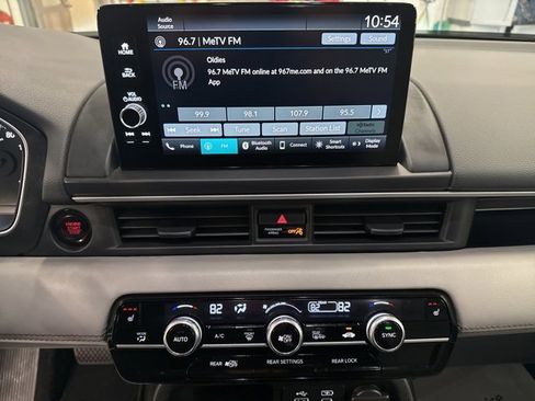 Used 2025 Honda Pilot EX-L image 14