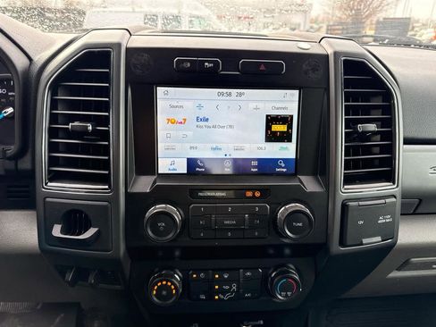 Used 2021 Ford F550 2WD Crew Cab Super Duty w/ XLT Value Package image 14