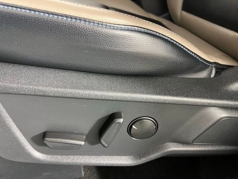 Used 2024 Ford Bronco Wildtrak image 25